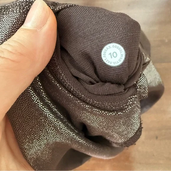 Lululemon Align High Rise Crop - Picture 7 of 9